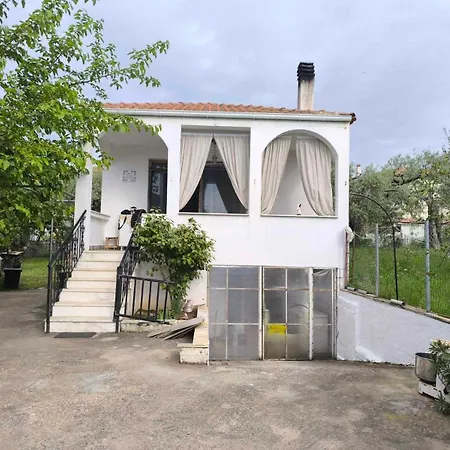 Anna'S Garden House Apartment